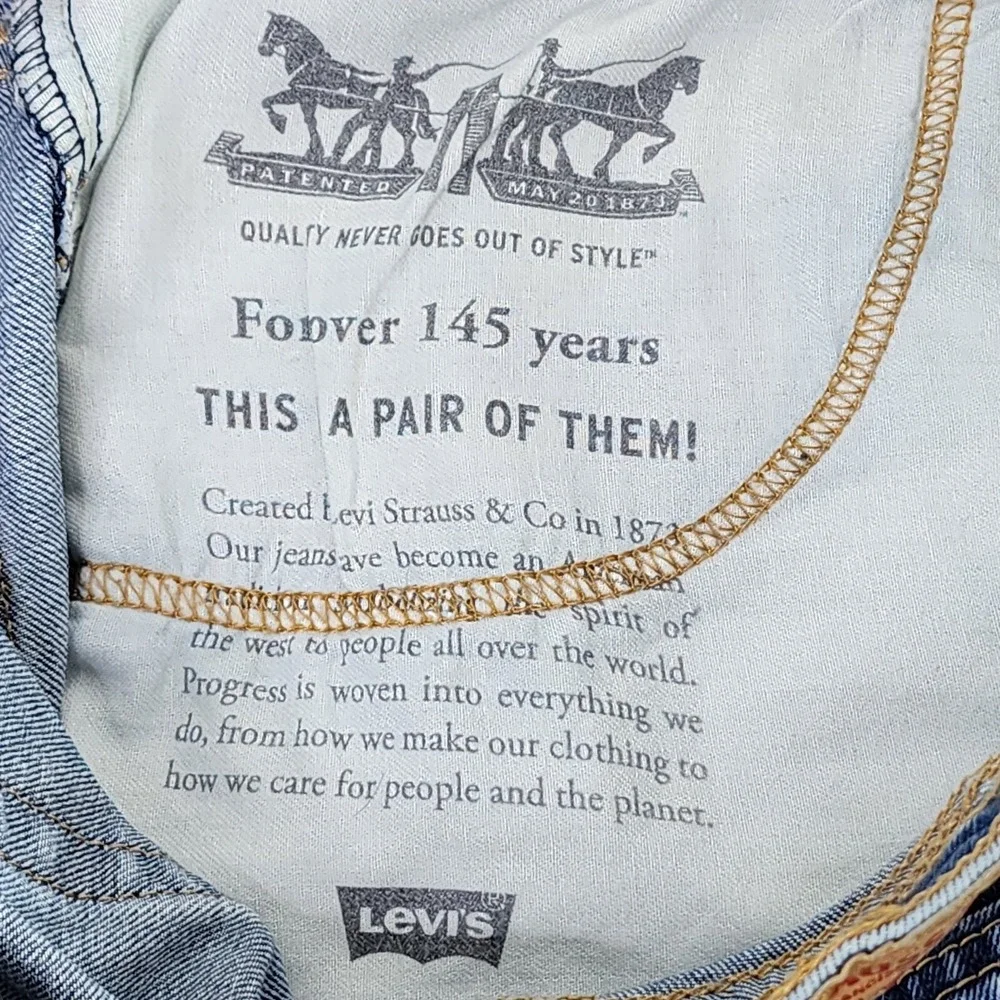 Levi's 505 Jeans Men 32X31  Blue Denim Straight Fit Outdoor Work Pants Tag 33x32